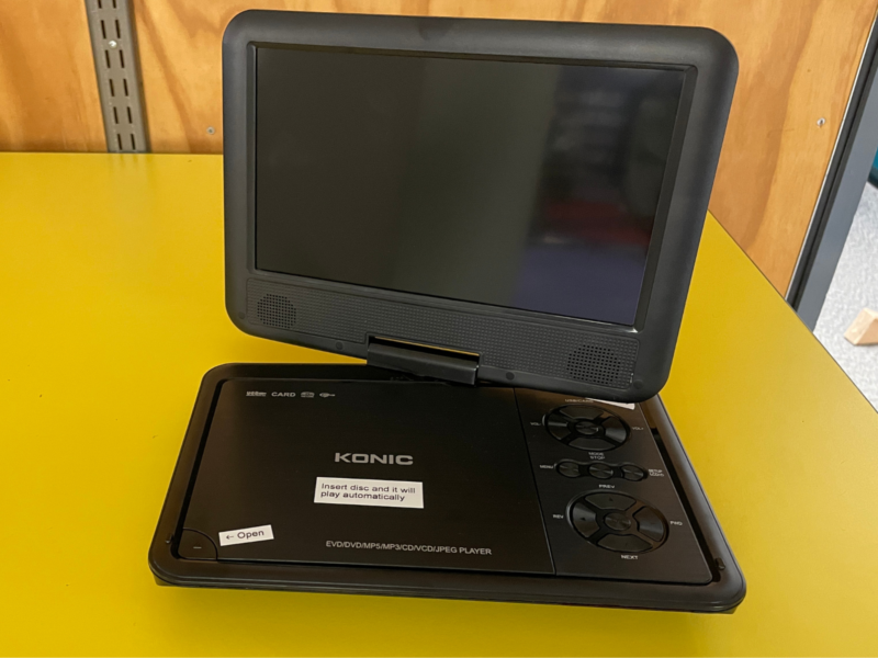 Portable DVD player