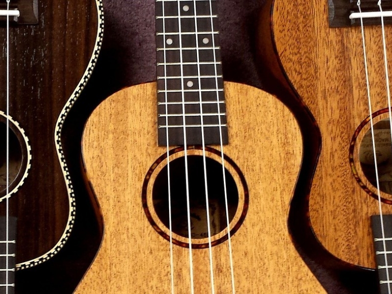 Ukulele 2205860 1280
